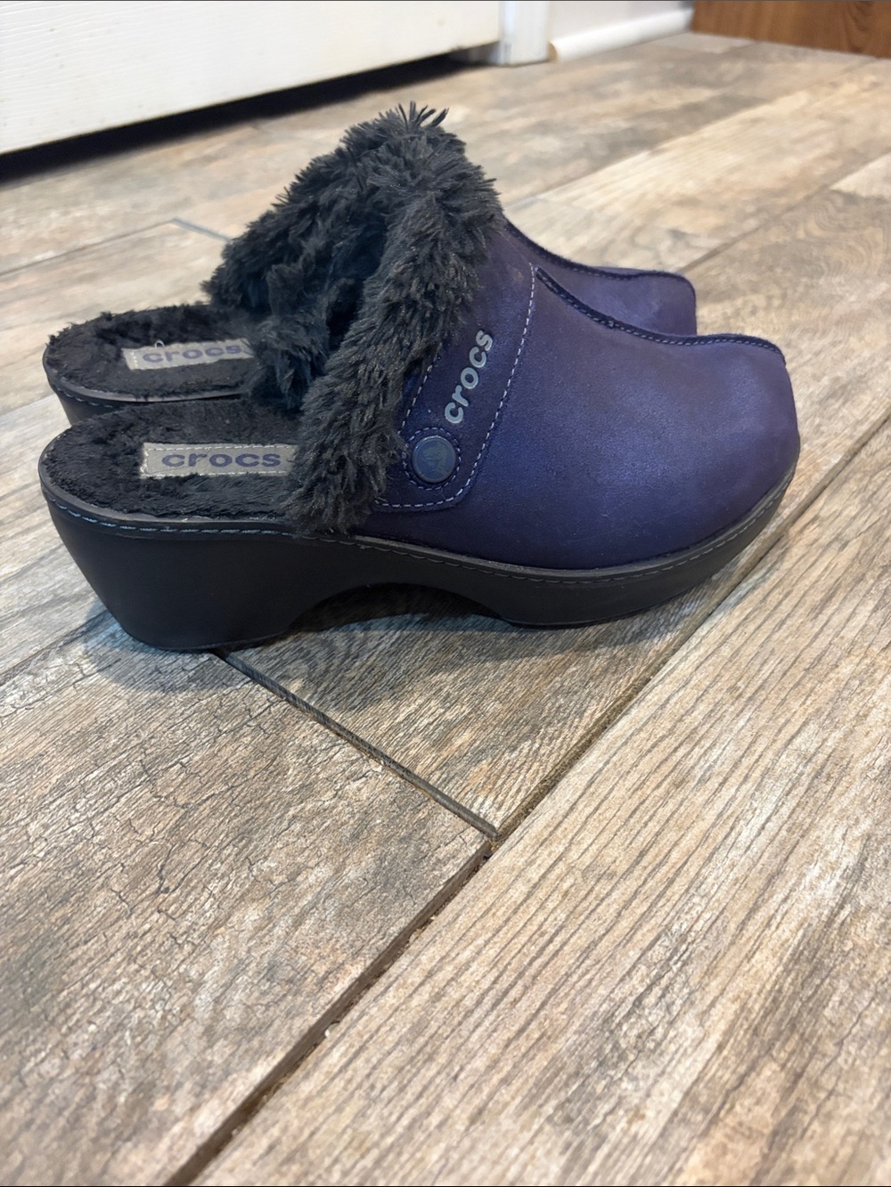 CROCS Women's Cobbler Blue Faux-Fur Lined Clog Mule size 8